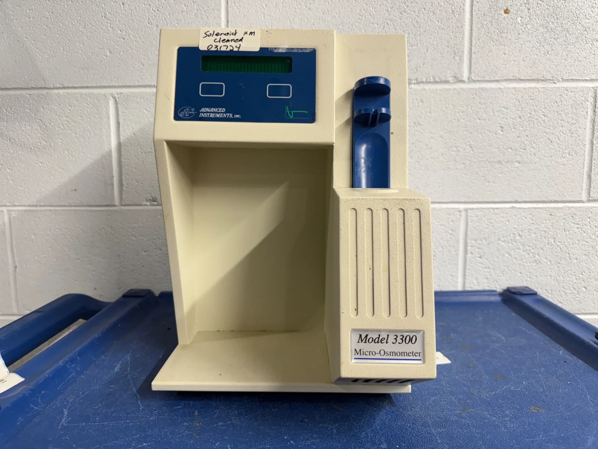ADVANCED INSTRUMENTS 3300 Osmometer