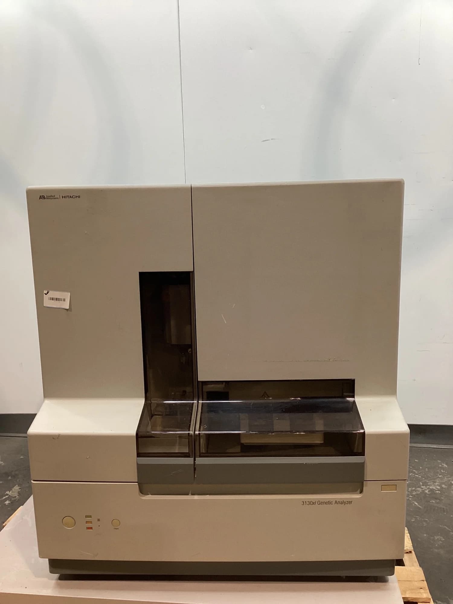 APPLIED BIOSYSTEMS 3130XL DNA Sequencer