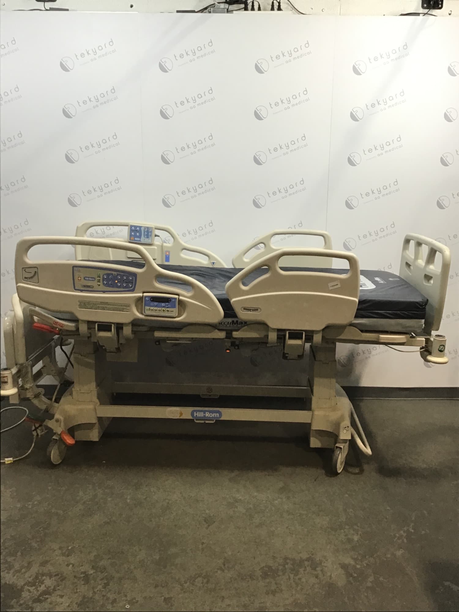 HILL-ROM CareAssist ES Hospital Bed