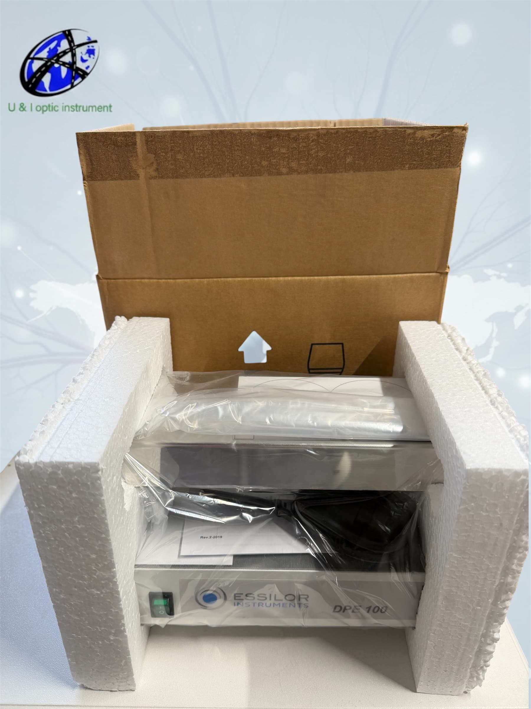 ESSILOR DPE 100 Instrument