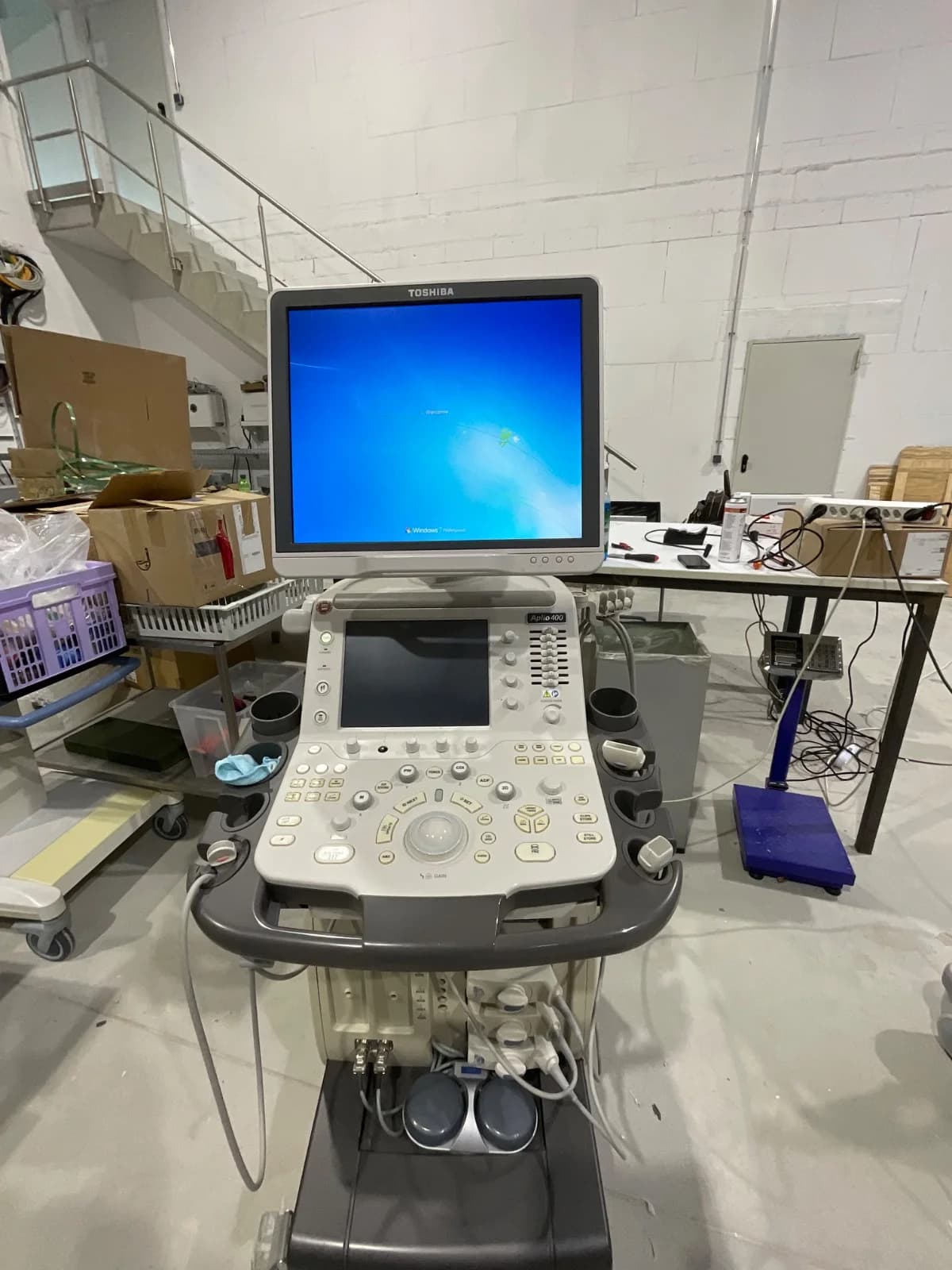 TOSHIBA Aplio 400 (TUS-A400) Ultrasound Machine
