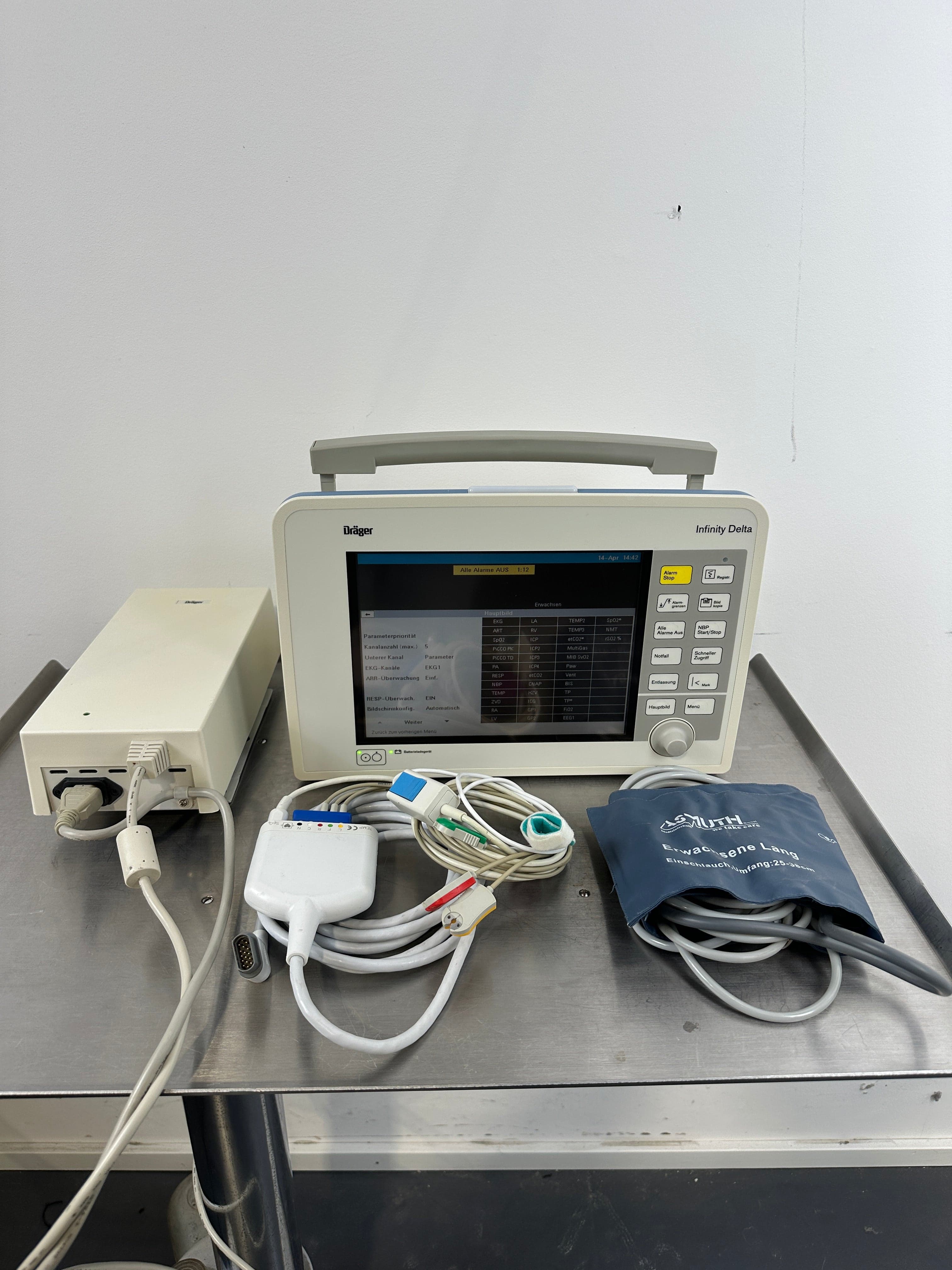 DRAGER Infinity Delta EKG monitor