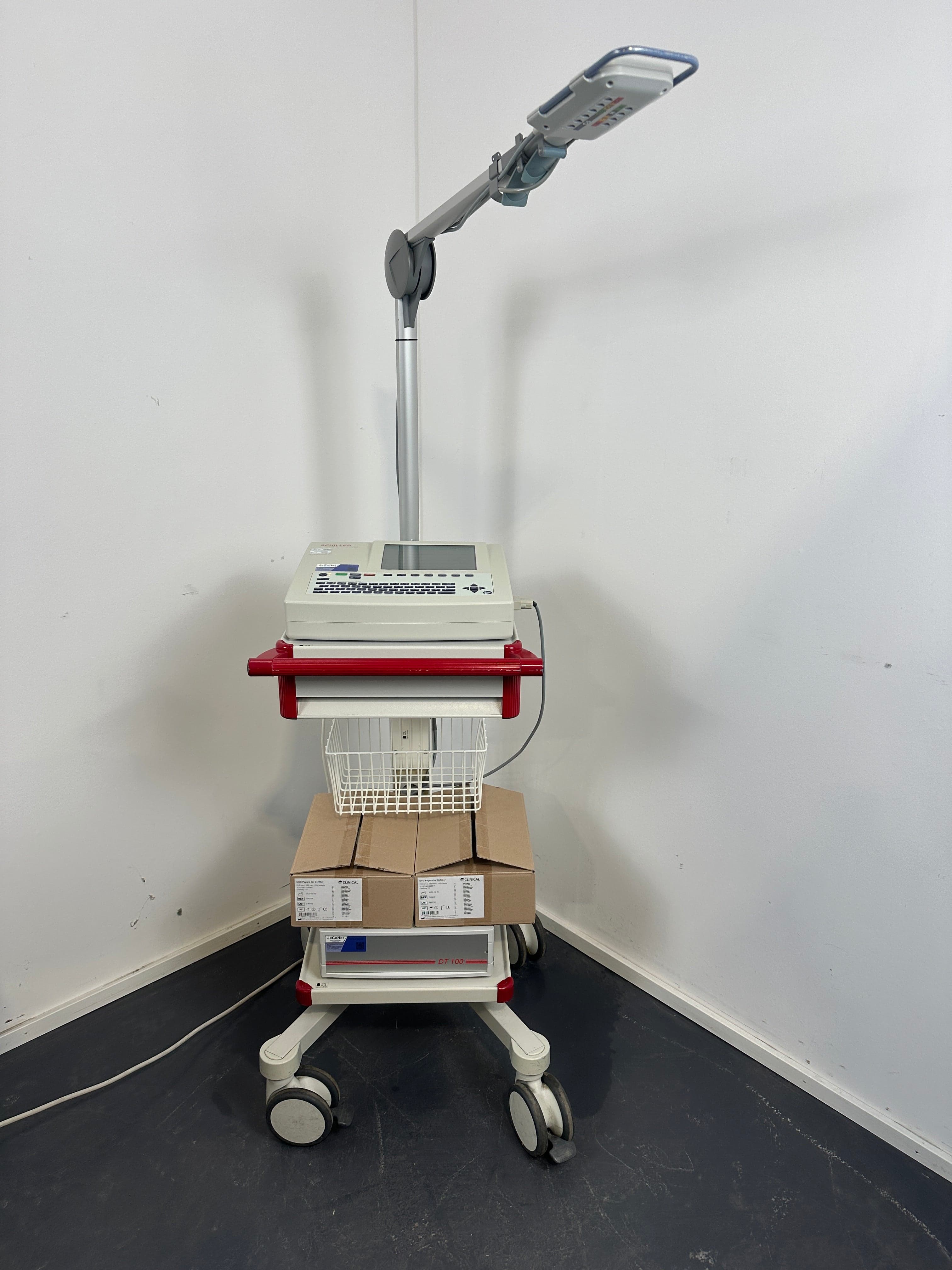 SCHILLER Cardiovit AT-102 plus EKG Machine