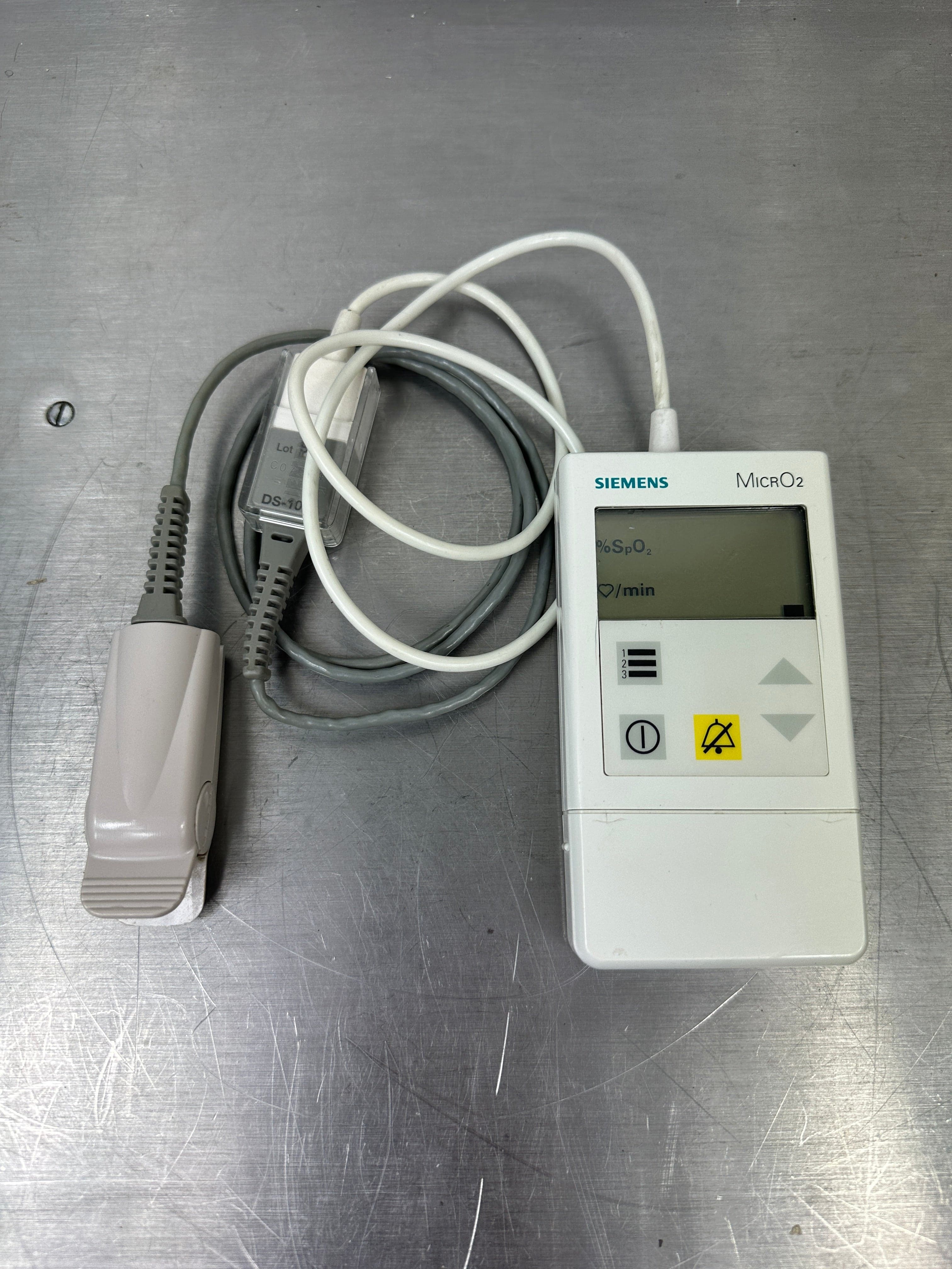 SIEMENS MicrO2 Pulse oximeter