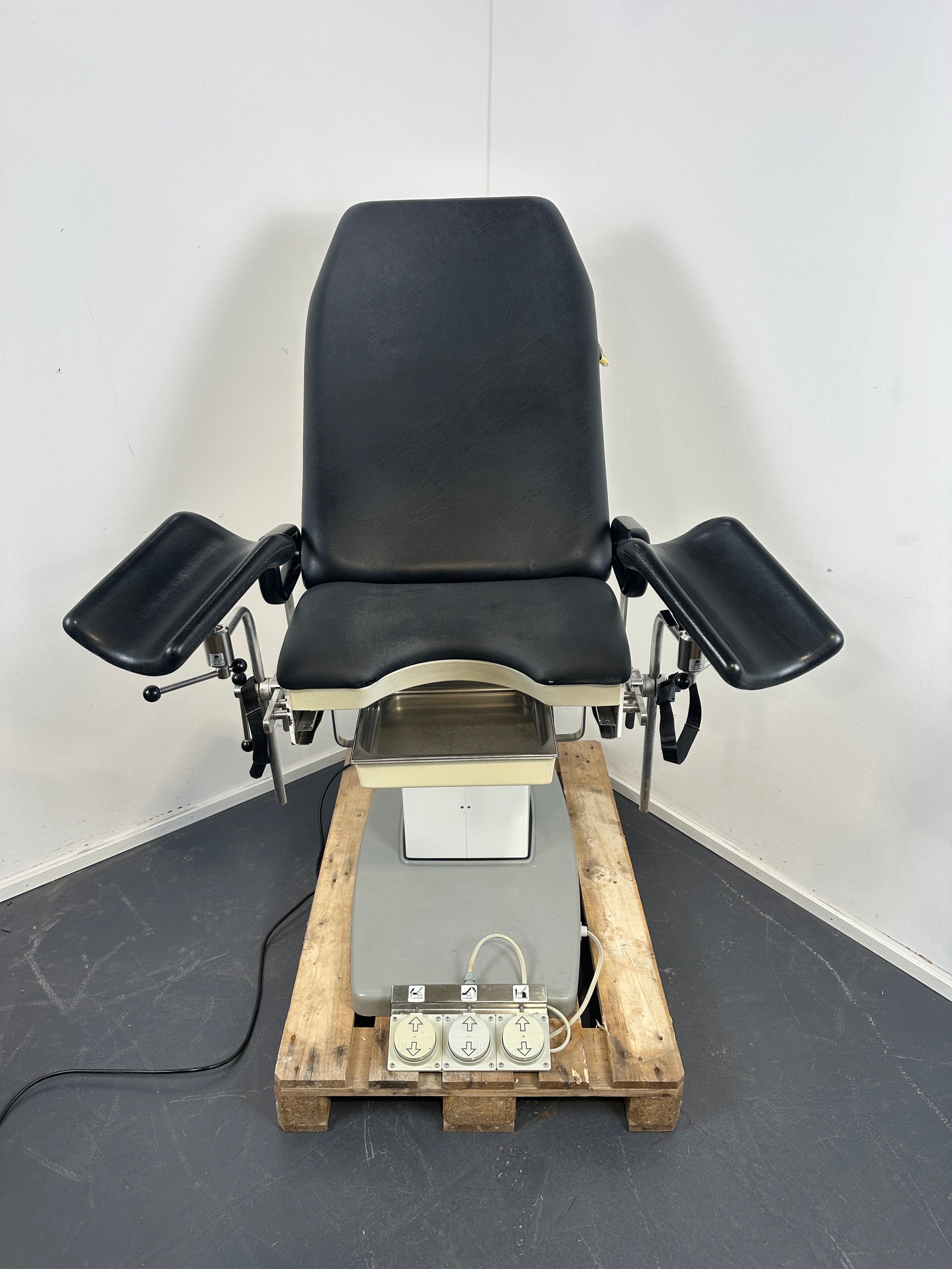 SCHMITZ MEDI-MATIC 115 Gynecological Chair