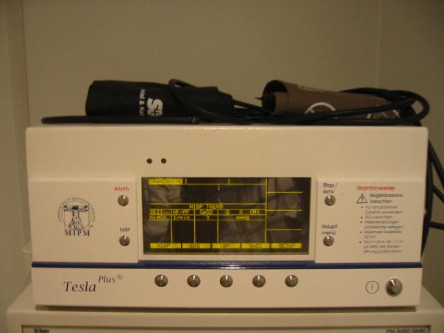 MIPM Tesla Plus MRI monitor