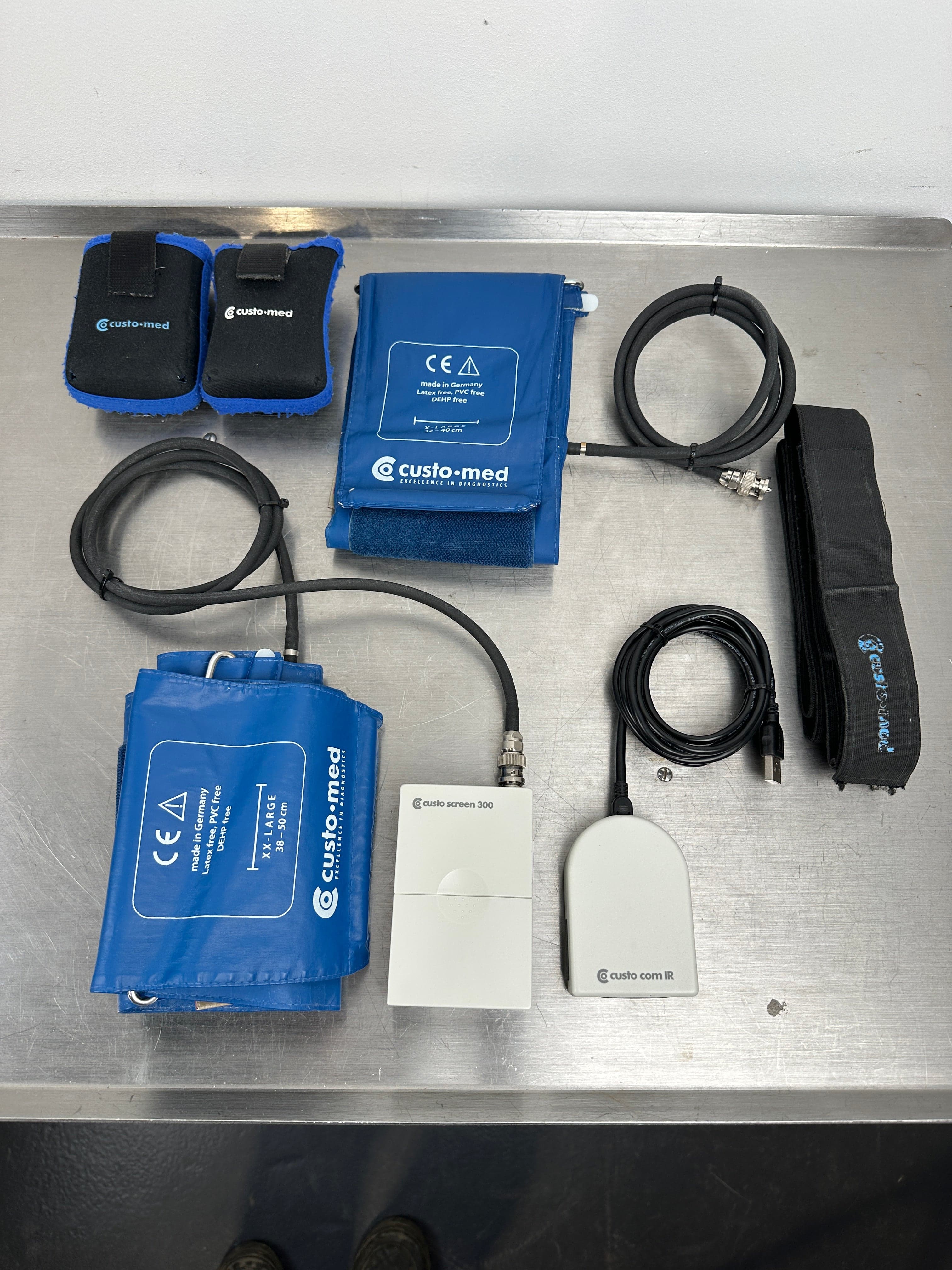 CUSTO MED GMBH custo screen 300 Blood pressure monitor
