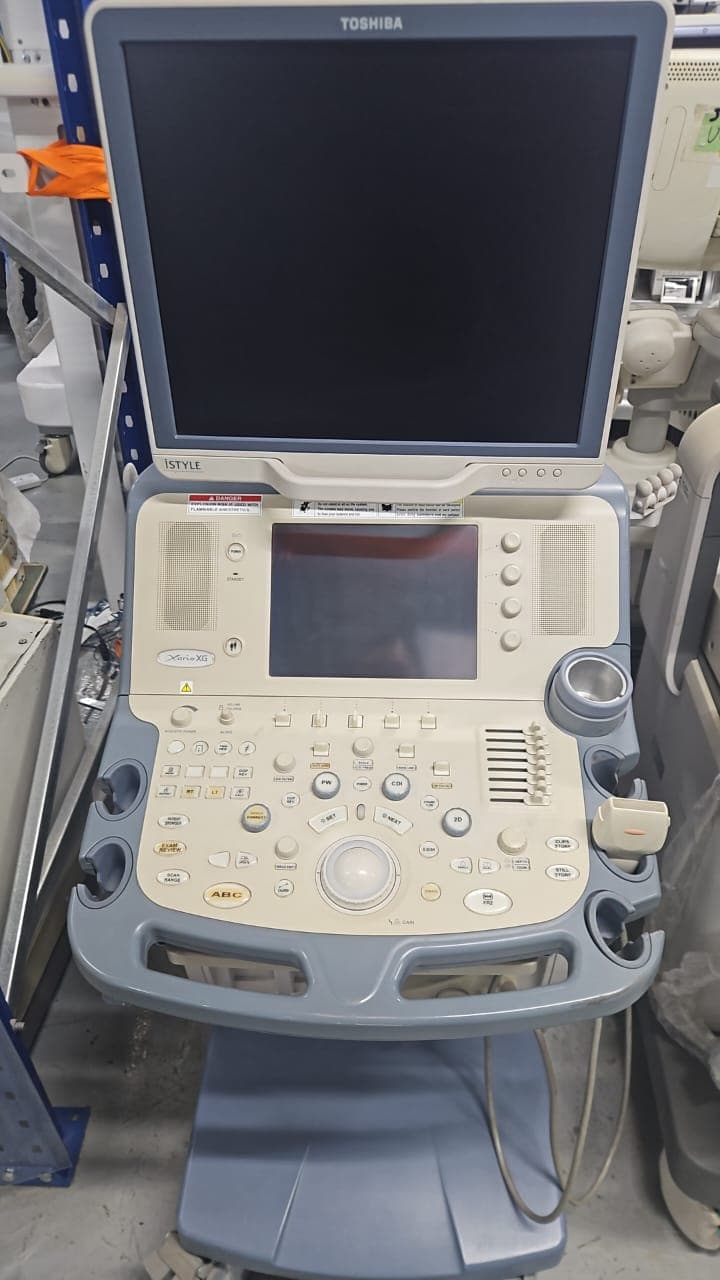 TOSHIBA Xario XG (SSA-680A) Ultrasound Machine