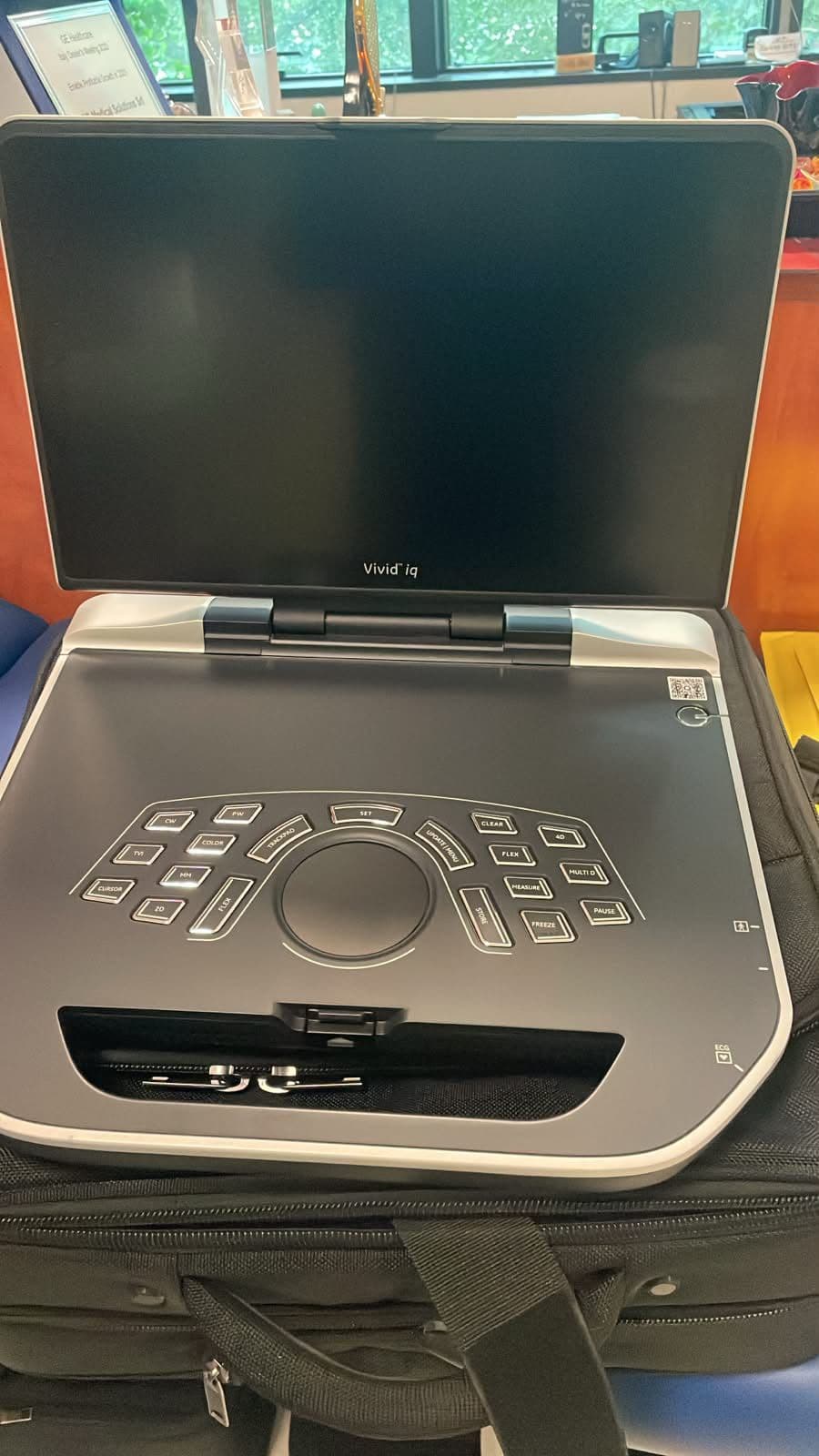 GE Vivid IQ Premium Ultrasound Machine