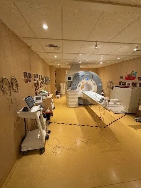 SIEMENS MAGNETOM Verio 3T MRI machine