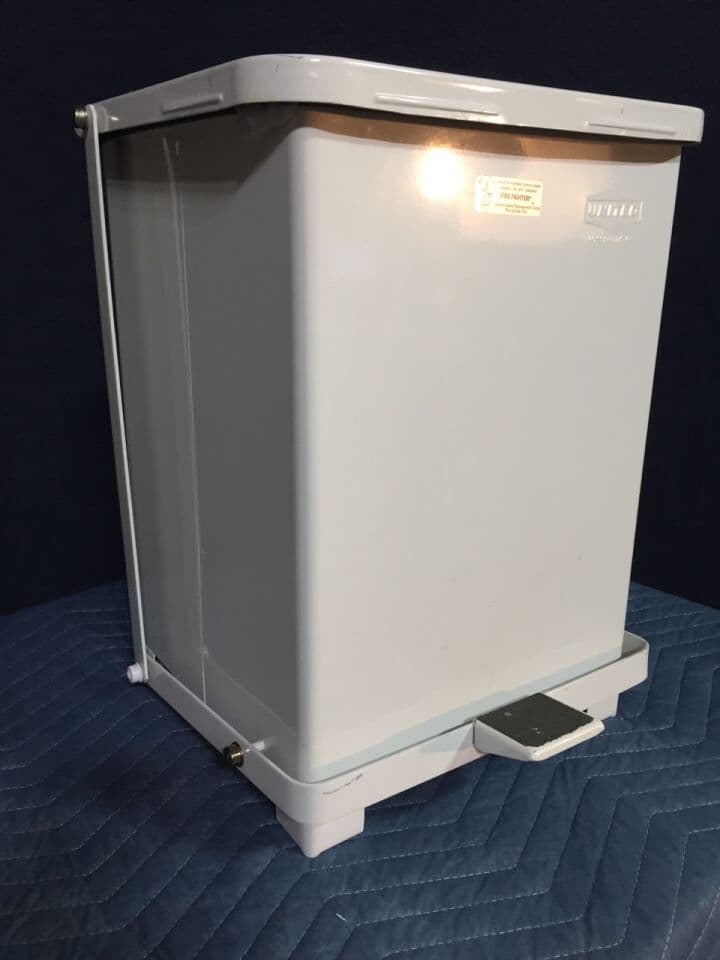 For Sale UNITED METAL RECEPTACLE CORP. ST7 Series Step trash can garbage receptacle