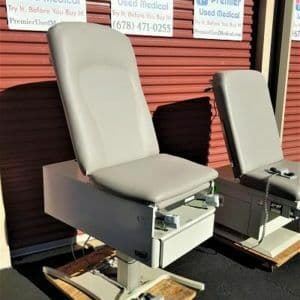For Sale UMF Power Exam Table 5060 w New Graphite Upholstery 400 lb capacity Power Base and Back w Hand Control Exam Table