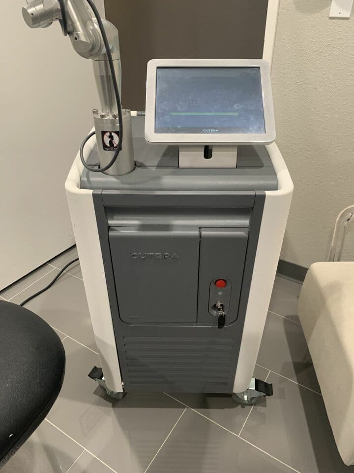 For Sale CUTERA ENLIGHTEN THREE Laser - YAG