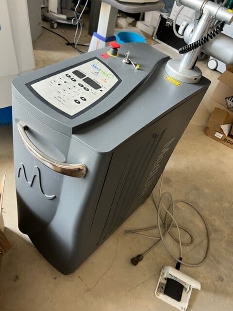 For Sale CYNOSURE MEDLITE C 6 Laser - YAG