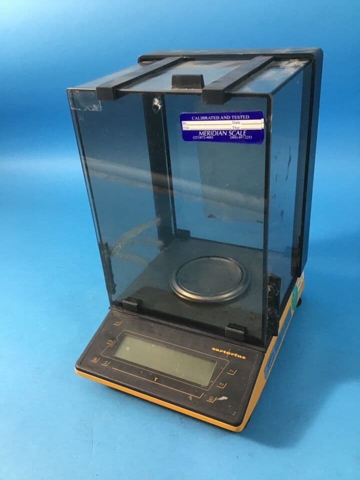 For Sale SARTORIUS AC210S Analytical Balance Lab Scale