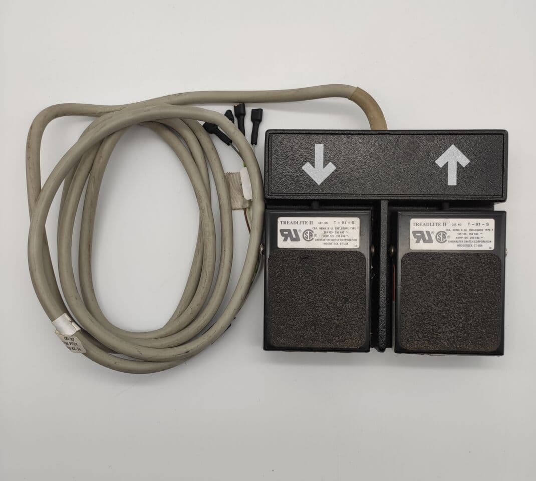 For Sale SIEMENS Mammomat 3000 Foot Pedal / Switch Mammo Accessories Parts P/N 8573016