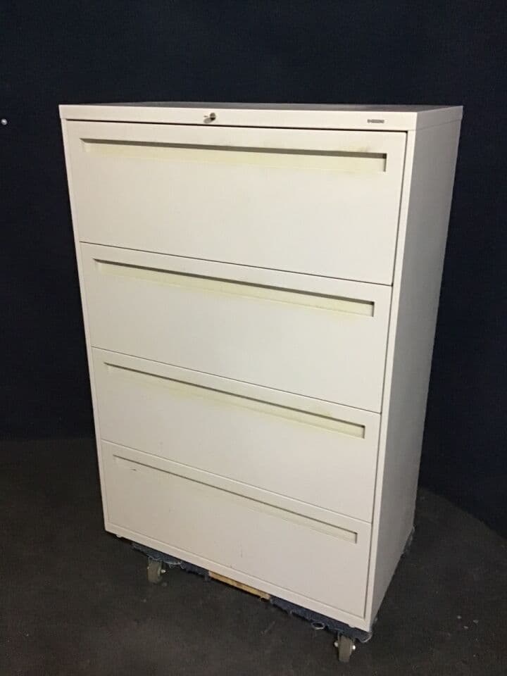 For Sale HON 4 Drawer Lateral File Cabinet: Lock with key.