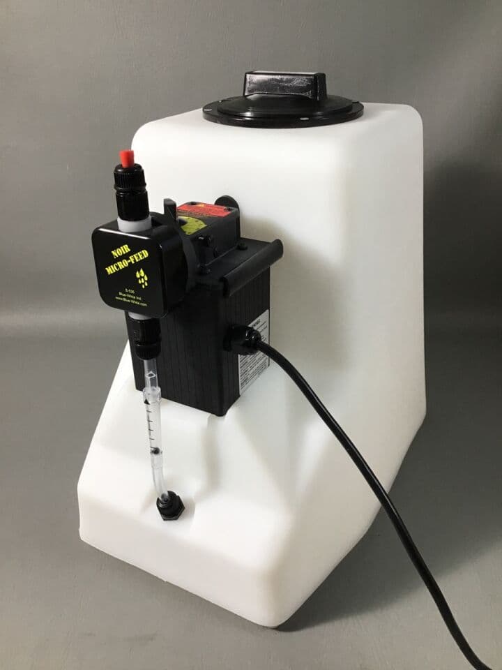 For Sale BLUE-WHITE IND. T-1500N Diaphragm Chemical Feed Pump with Tank