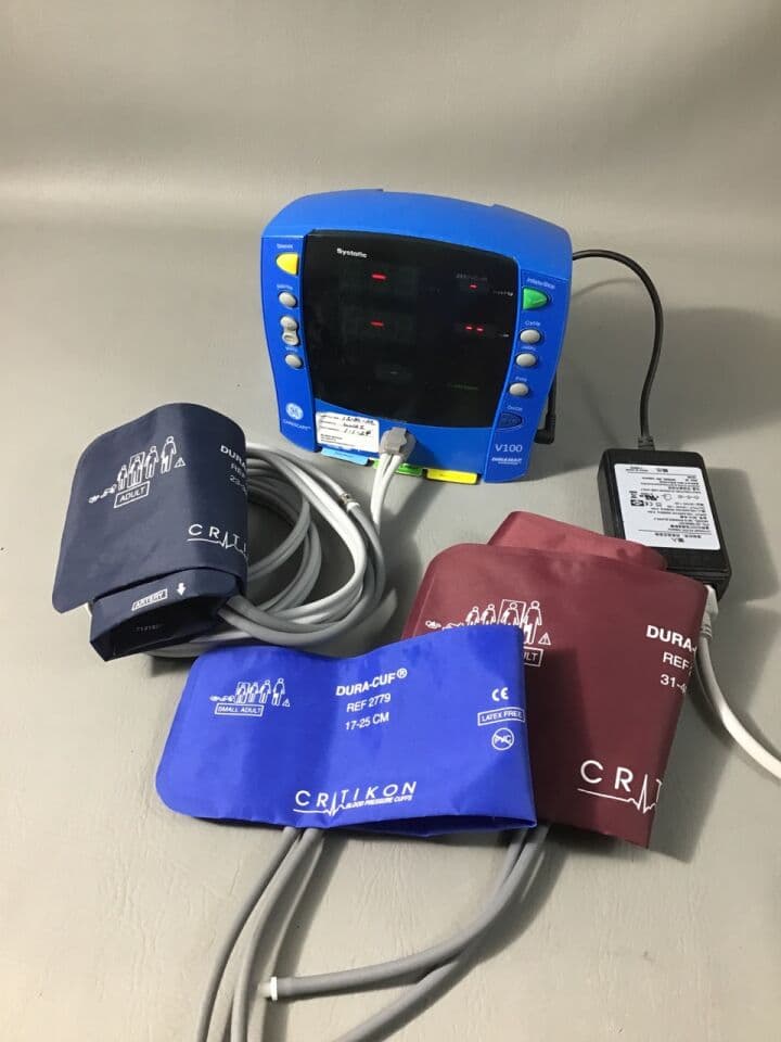 For Sale GE/DINAMAP V100 BP Patient Monitor