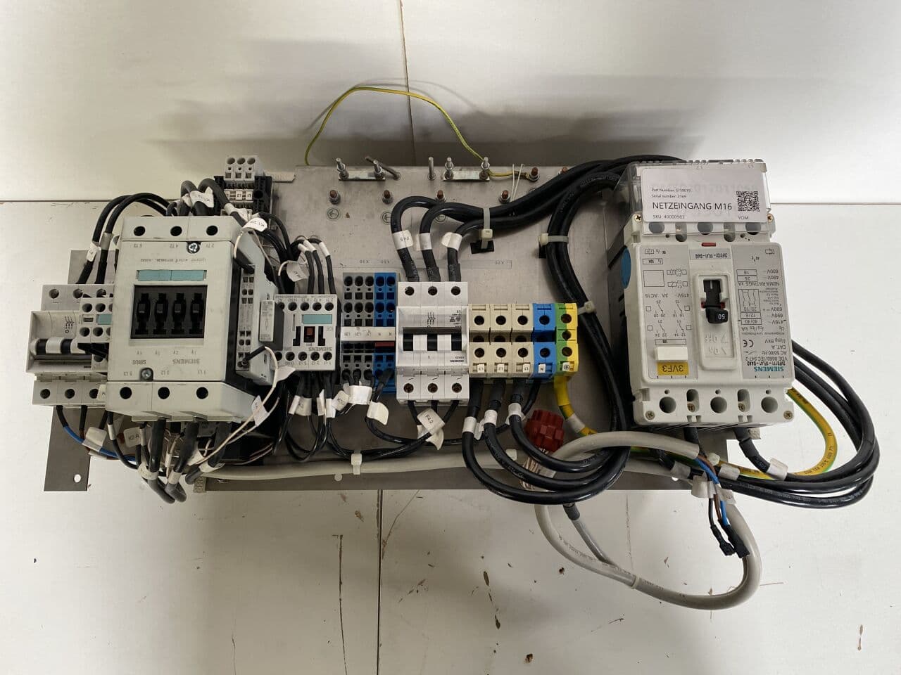 For Sale SIEMENS Polydoros LX80 NETZEINGANG M16 Cath Angio Lab Parts P/N 5759019