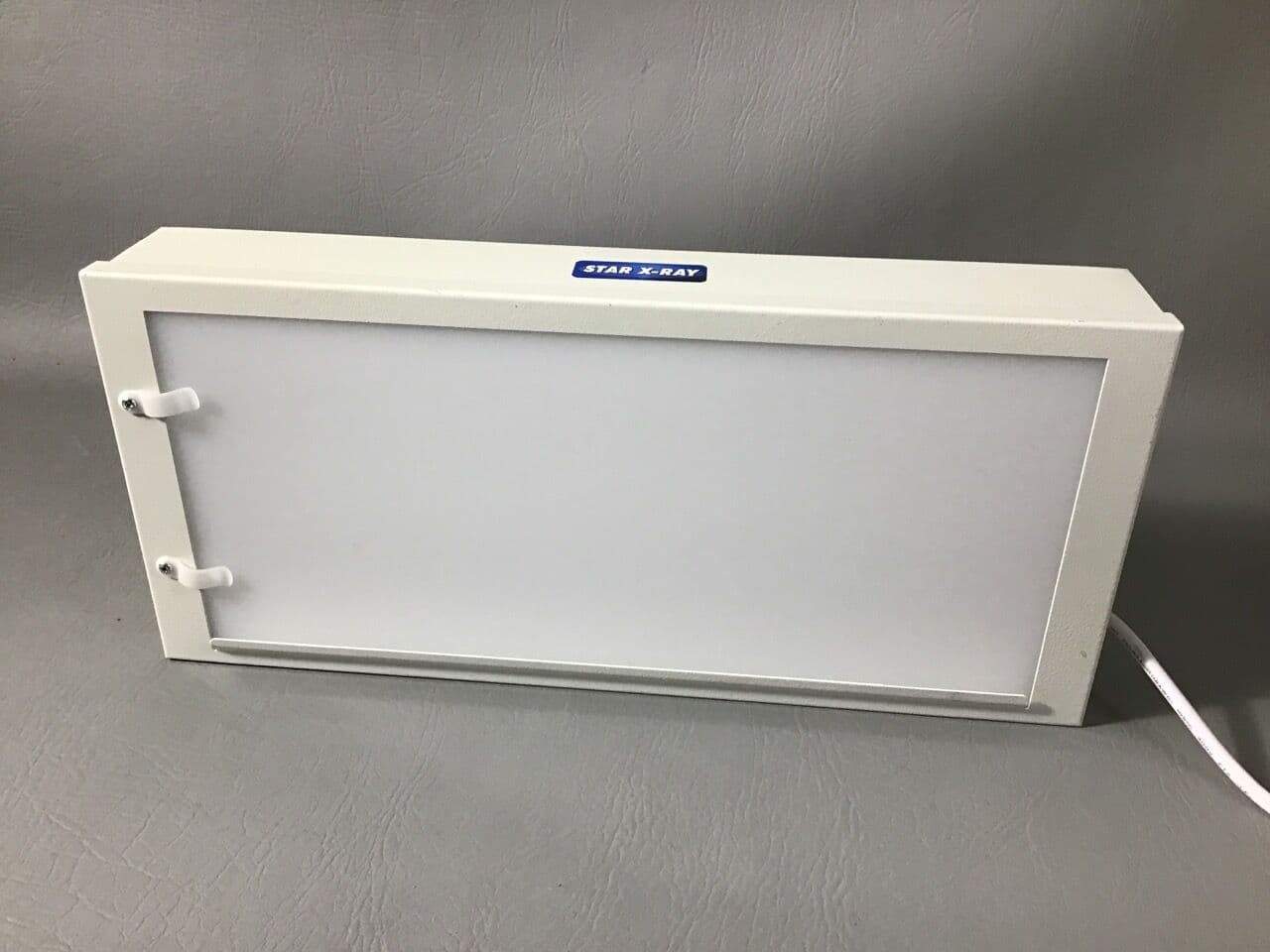 For Sale STAR X-RAY CO. DE100WH Dental X-Ray View Box
