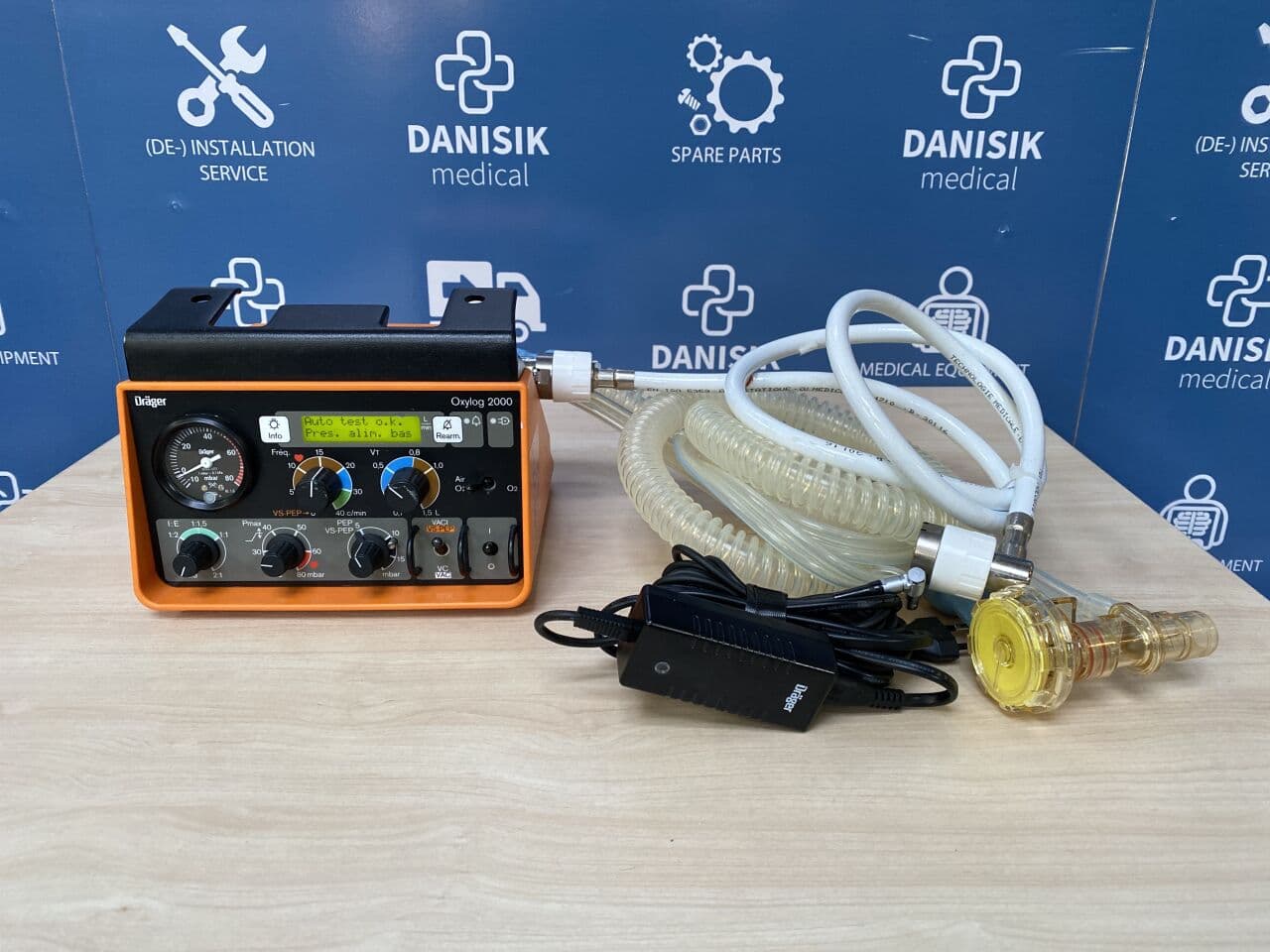For Sale DRAEGER Oxylog 2000 Transport Ventilator
