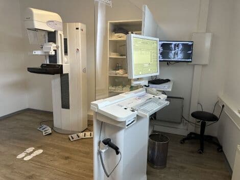 For Sale HOLOGIC Selenia Mammo Unit
