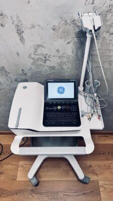 For Sale GE MAC 2000 ECG unit
