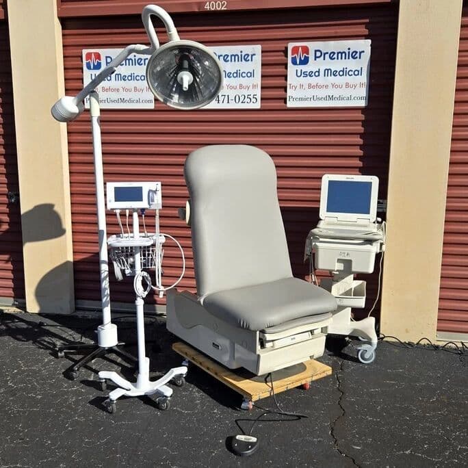 For Sale MIDMARK RITTER 622 New Graphite Round Upholstery Exam Table