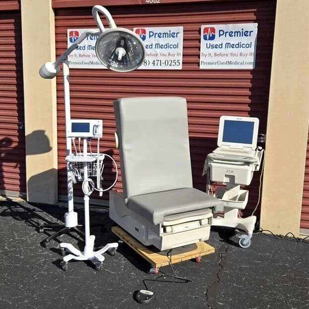 For Sale MIDMARK RITTER 622 New Graphite Standard Upholstery Exam Table