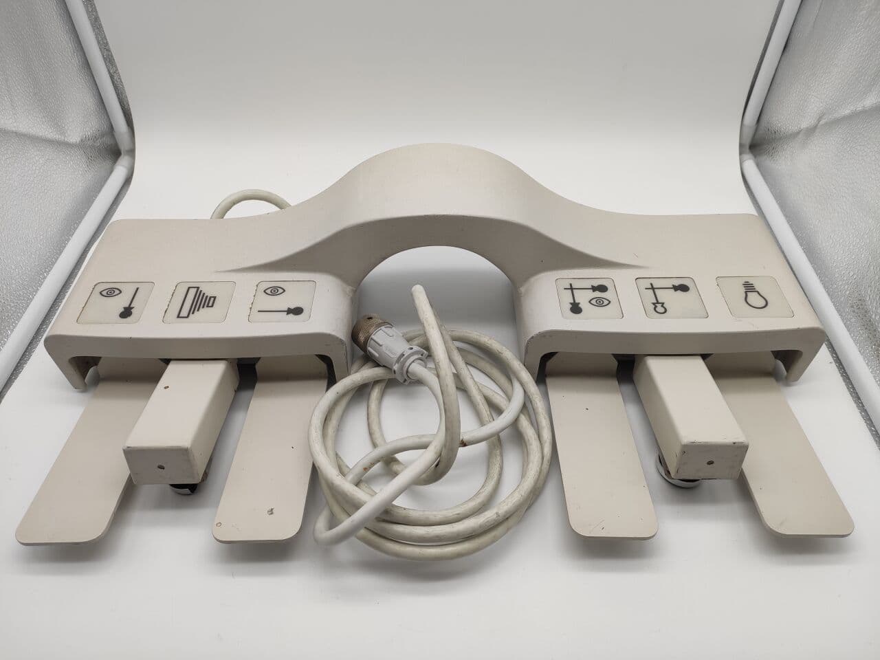 For Sale PHILIPS ANGIO DIAGNOST 5 footswitch biplane Cath Angio Lab Parts P/N 989600004003