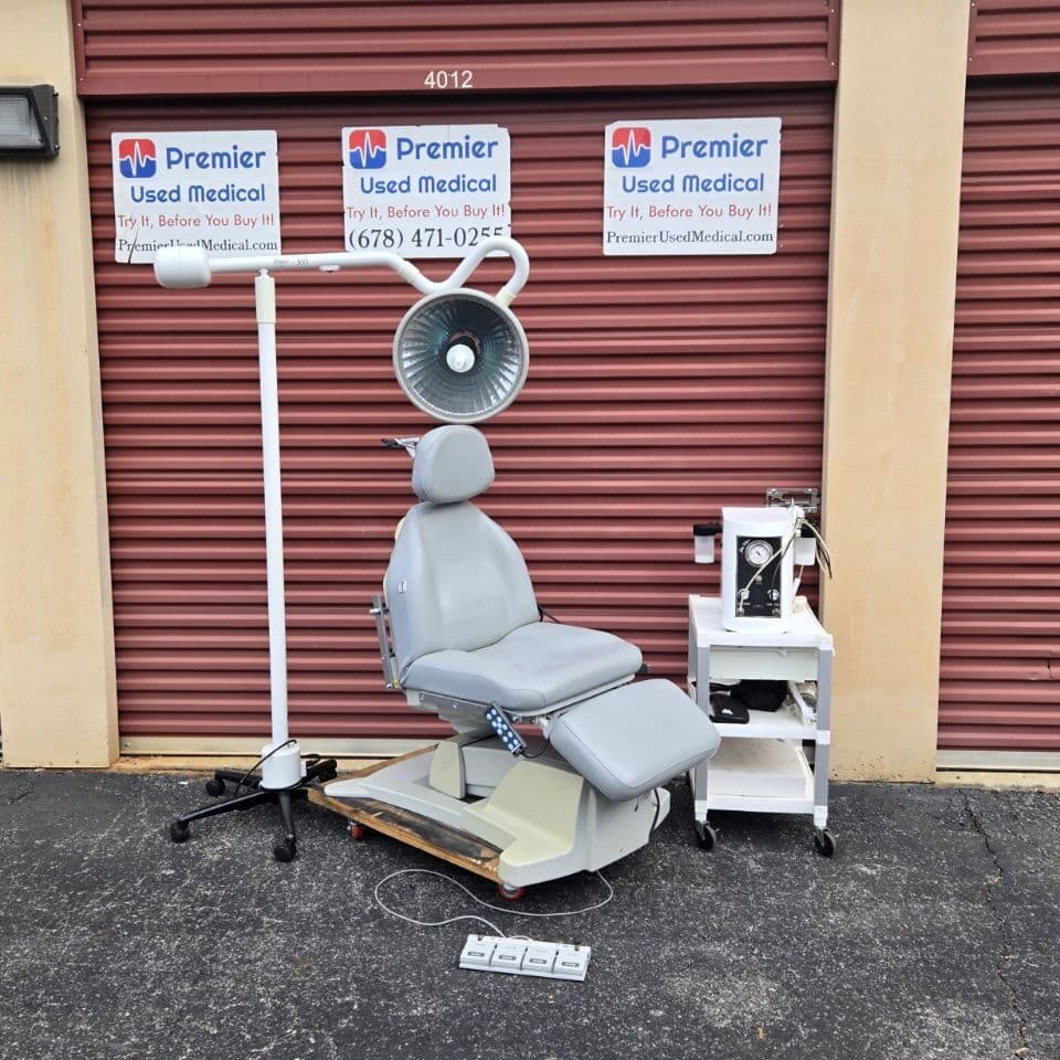 For Sale MEDICAL SPA TABLE CHAIR DRE MILANO D20 Dre Milano D20 Exam Table Chair Exam Table