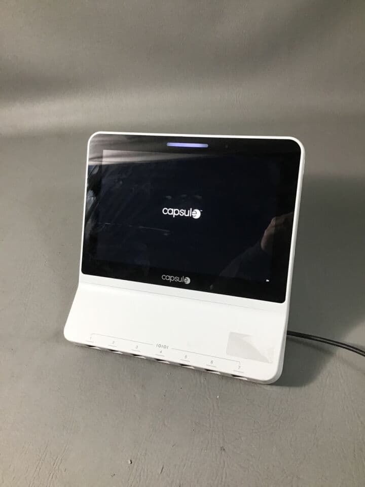 For Sale CAPSULE SmartLinx Nueron 3 Clinical Computing Hub Touch Monitor