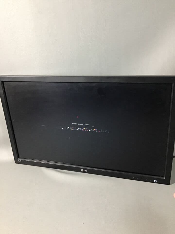 For Sale LG E2722PY FLATRON