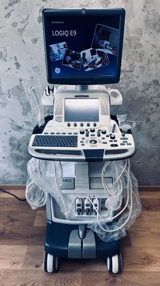 For Sale GE Logiq E9 R4 2013 with three probes included General ultrasound