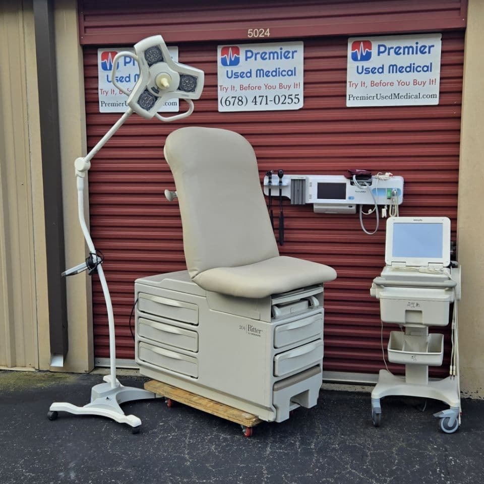For Sale MIDMARK RITTER 204 New Cream Wide Upholstery Exam Table