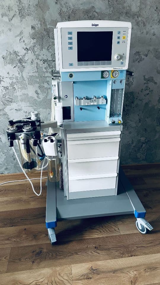 For Sale DRAEGER Fabius Plus XL LIKE NEVER USED YOM: 2020 Anesthesia Machine