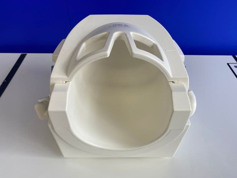 For Sale SIEMENS MAGNETOM Skyra 3T Head 32 MR Coil MRI Scanner Parts P/N 10606560