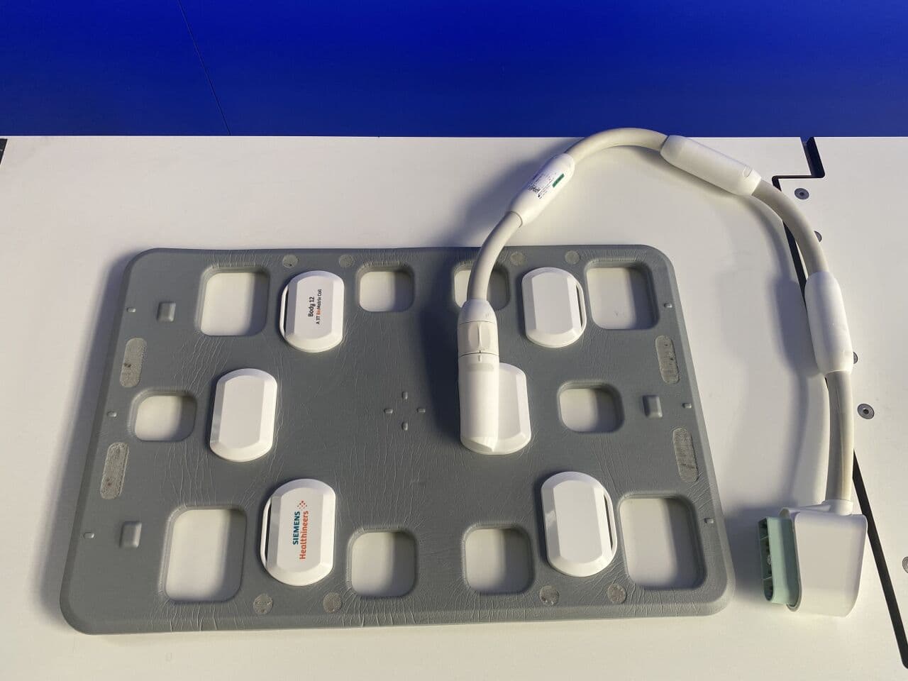 For Sale SIEMENS MAGNETOM Vida 3T BM Body 12 Coil MRI Scanner Parts P/N 11134300