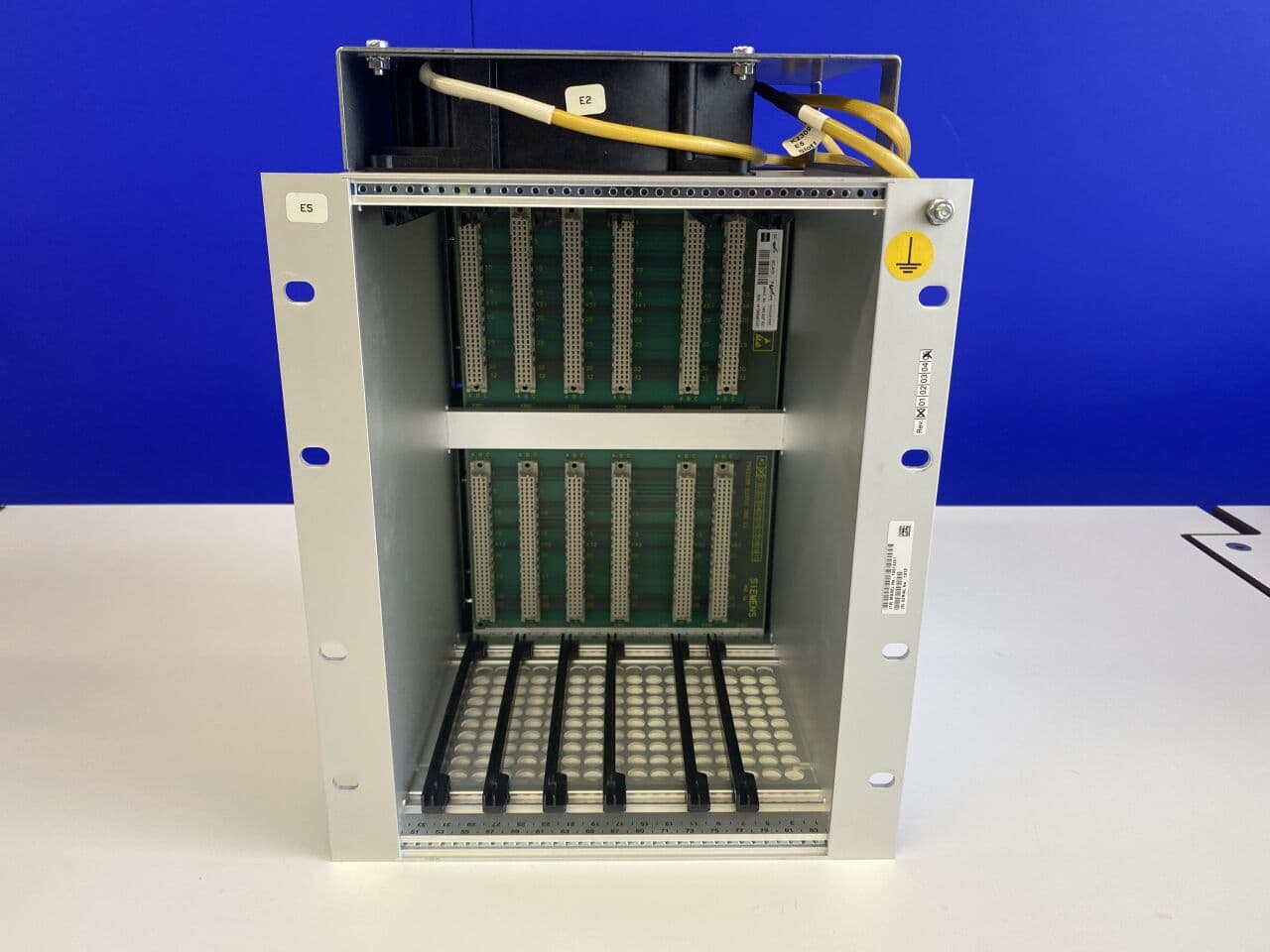 For Sale SIEMENS MAGNETOM Aera Assembly Carrier SSU daVinci MRI Scanner Parts P/N 10513352