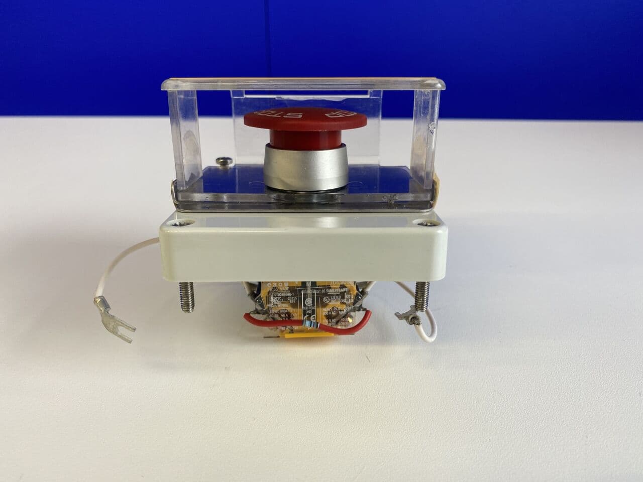 For Sale SIEMENS MAGNETOM Avanto / Espree Remote Button MRI Scanner Parts P/N 8132008
