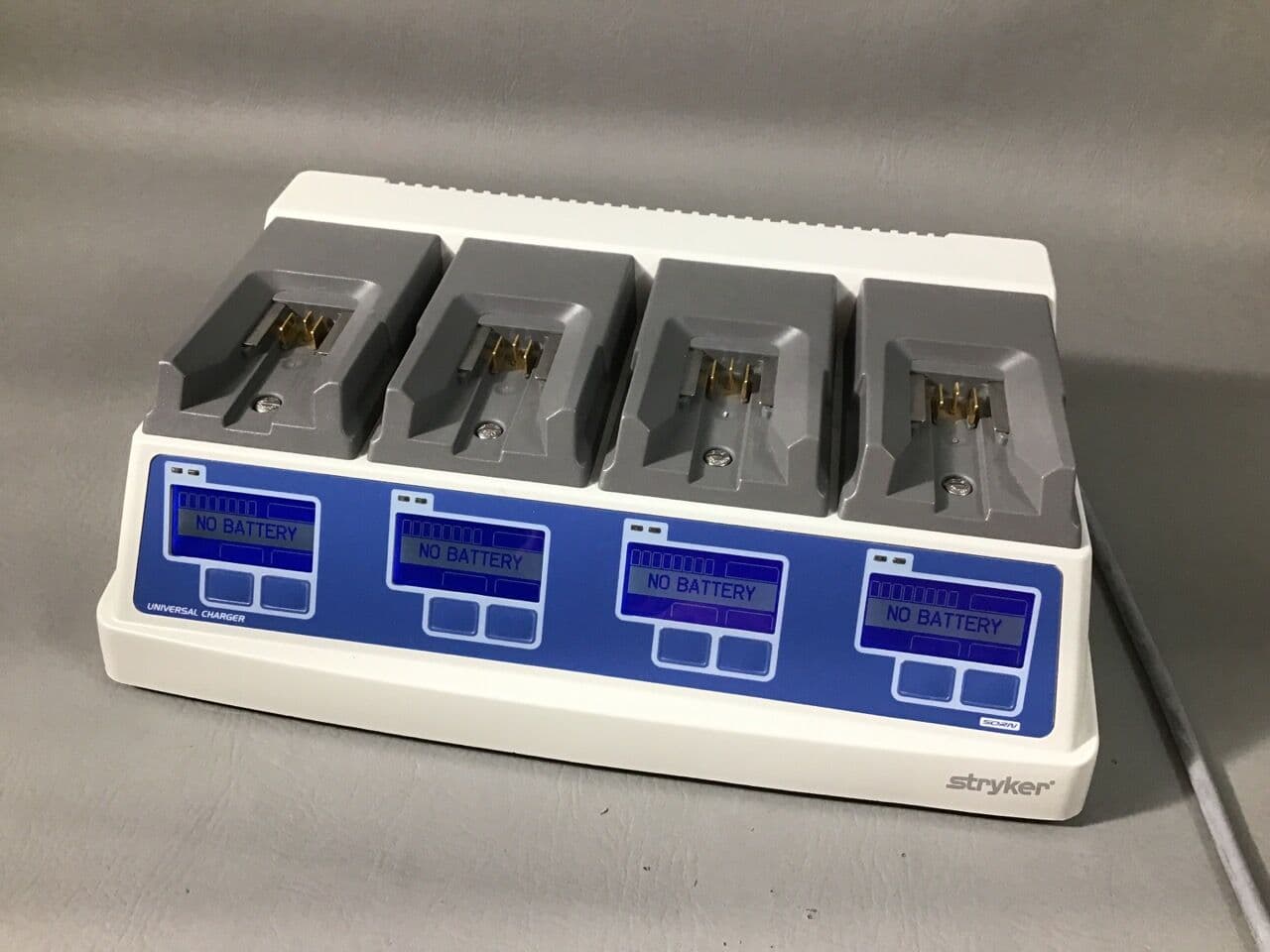 For Sale STRYKER 7110-120-000 Universal Battery Charger