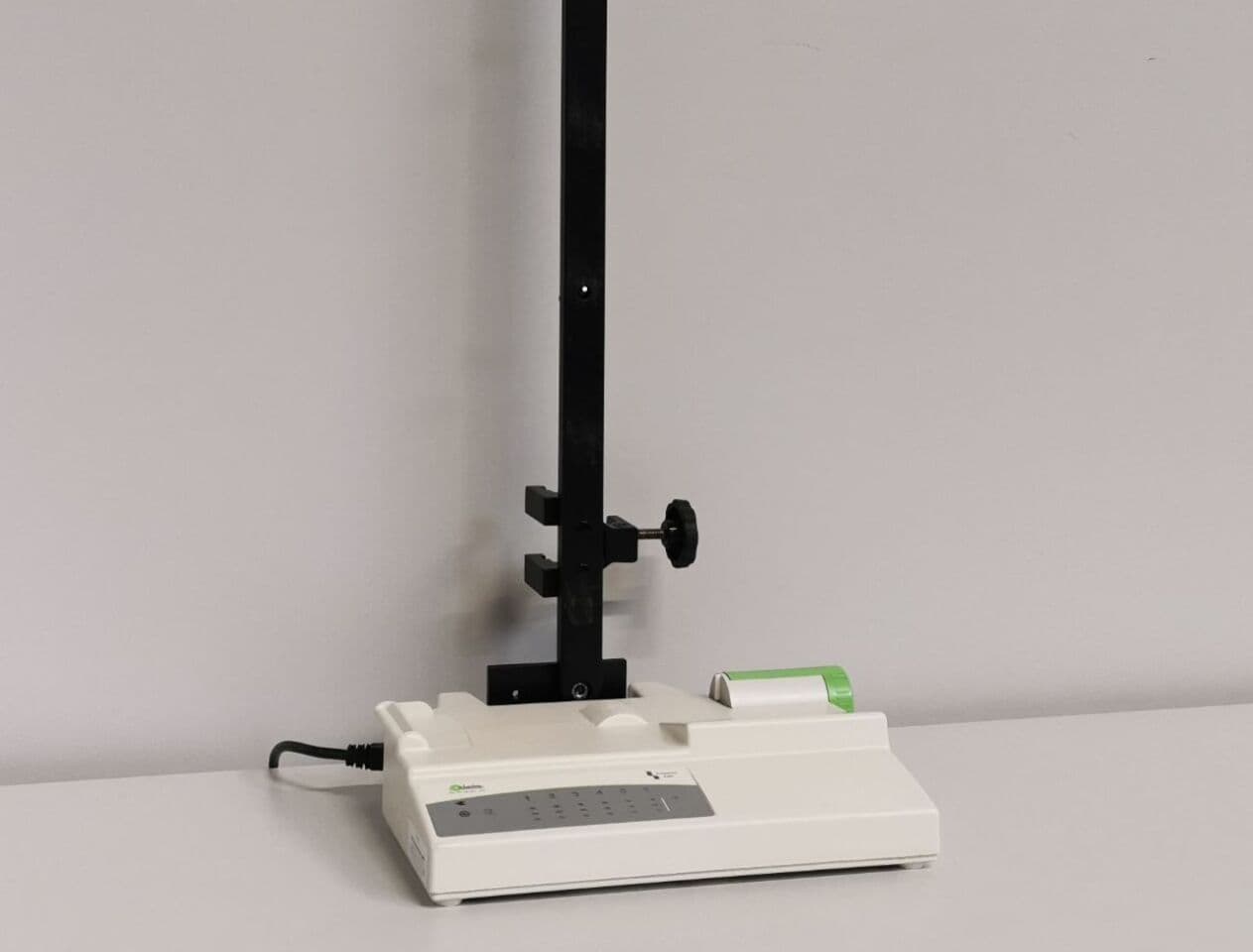 For Sale FRESENIUS BASE A ORCHESTRA 8M RS DIN Pump IV Infusion