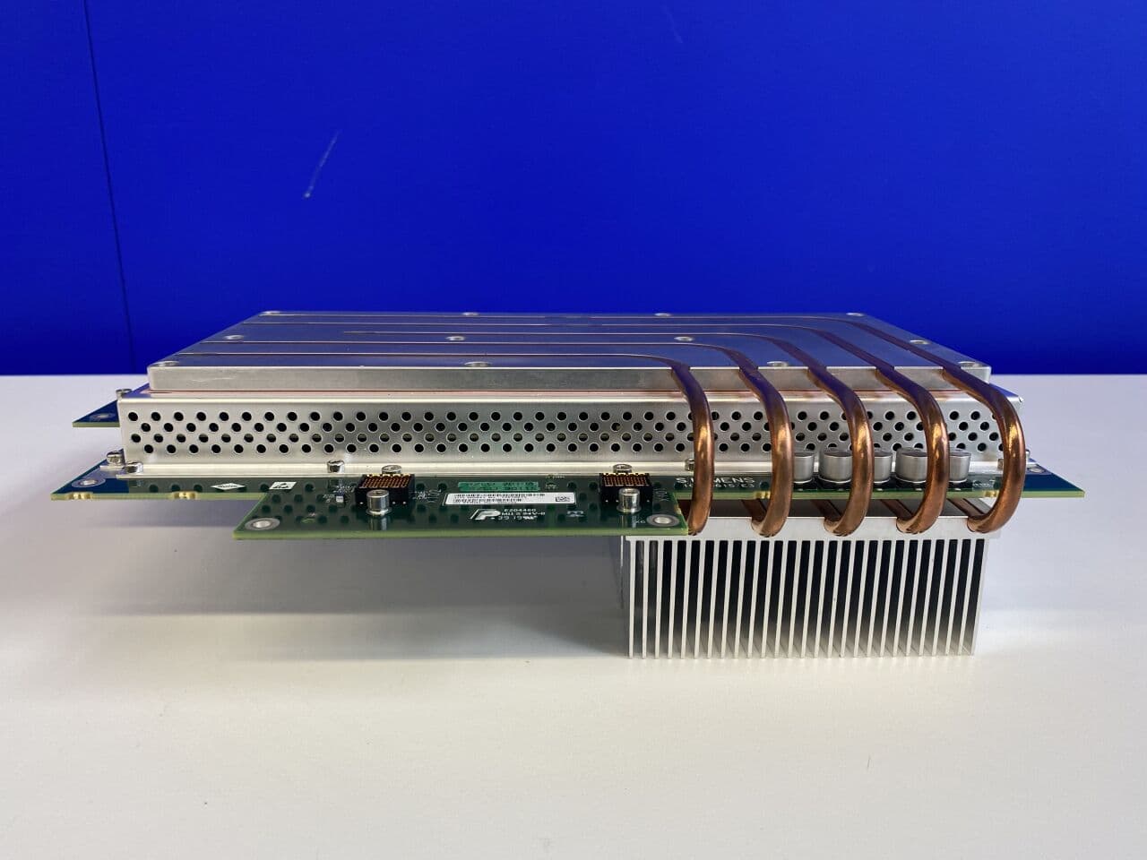 For Sale SIEMENS MAGNETOM Amira RCCS_LC_DYN MRI Scanner Parts P/N 10840616 / 10840615