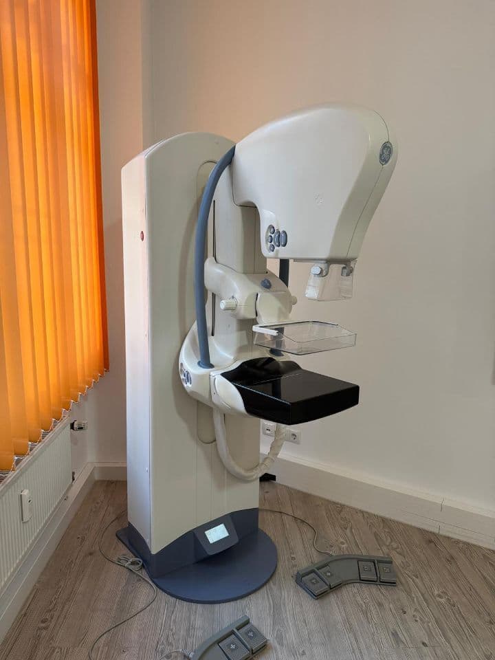 For Sale GE Senographe Essential Mammo Unit