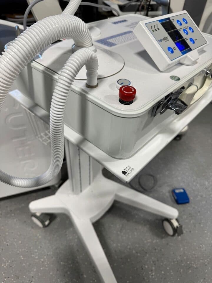 For Sale AEROLASE NEO ELITE Laser - YAG