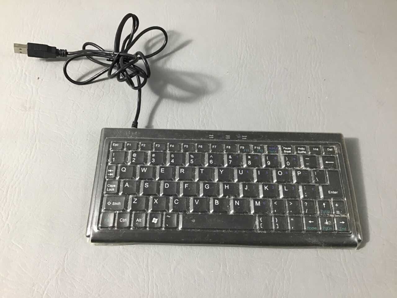 For Sale SOLID TEK ASK-3100U Keyboard
