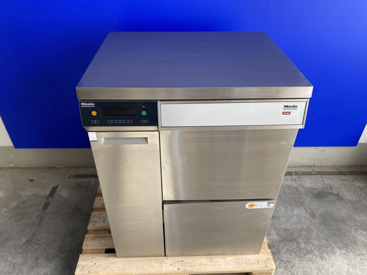 For Sale MIELE PG 8536 Washer / Disinfector