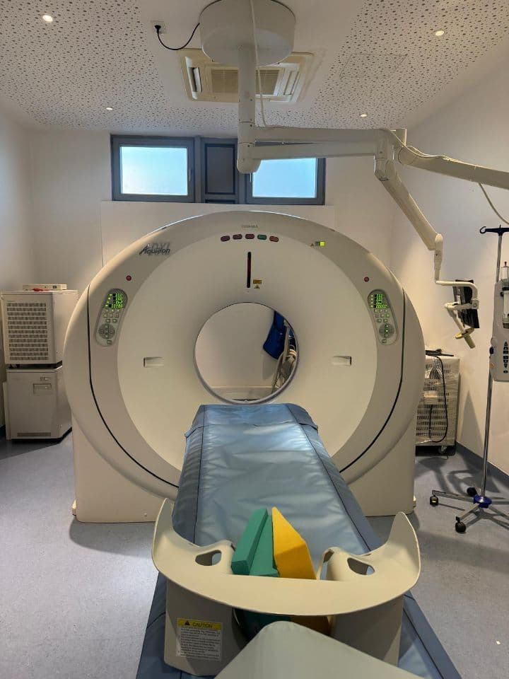 For Sale TOSHIBA Aquilion RXL 16 CT Scanner