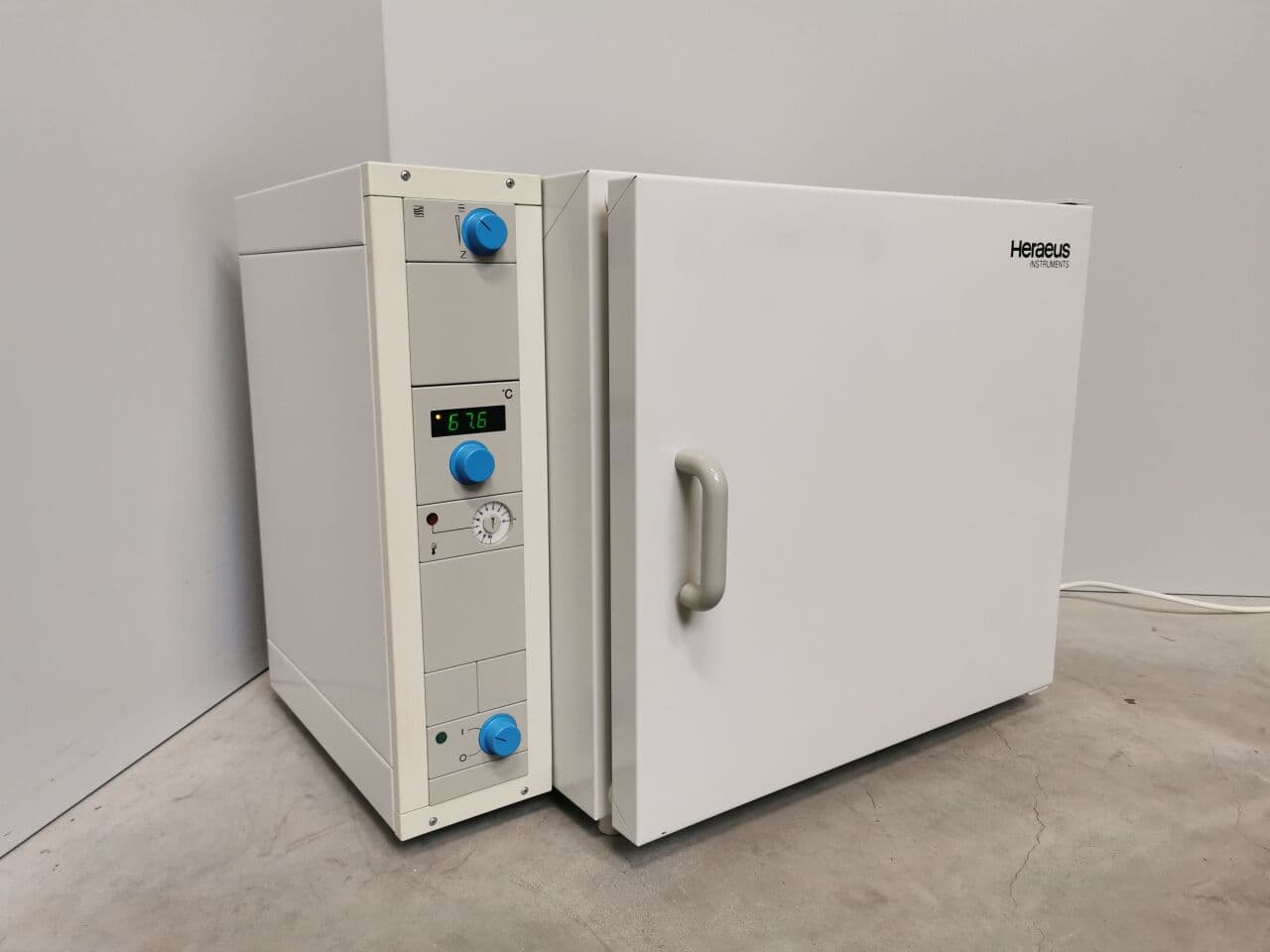 For Sale HERAEUS B6060 Incubator